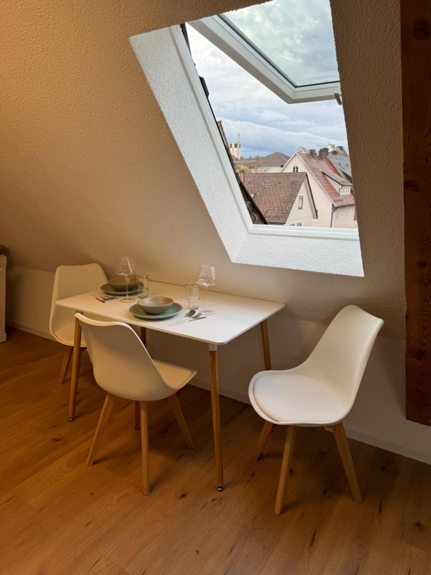 Dachgeschosstraum Apartment Фройденщат Екстериор снимка
